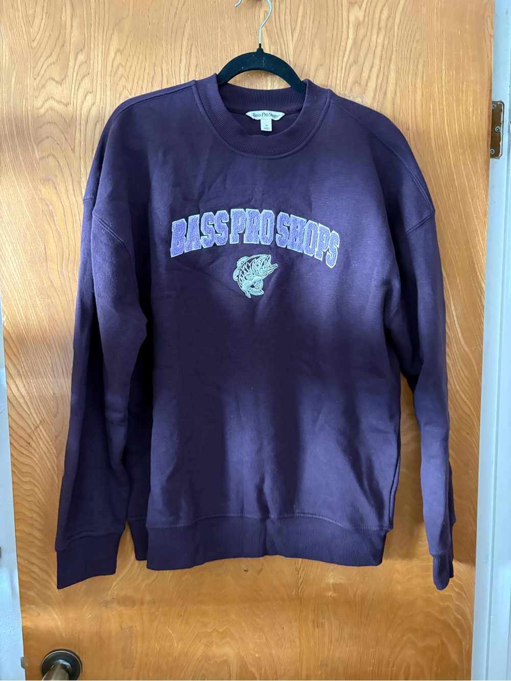 Bass Pro Shops Men's Purple Crewneck Sweatshirt with Embroidered Logo M